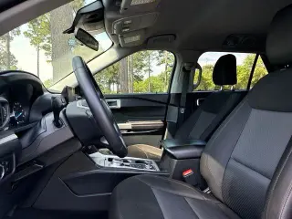 Ford Explorer 2023 AWD XLT 4dr SUV