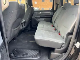 Ram 1500 2019 4x4 Big Horn 4dr Crew Cab 5.6 ft. SB Pickup