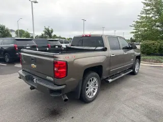 Chevrolet Silverado 1500 2015 4x4 High Country 4dr Crew Cab 5.8 ft. SB