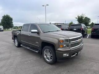 Chevrolet Silverado 1500 2015 4x4 High Country 4dr Crew Cab 5.8 ft. SB