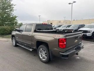 Chevrolet Silverado 1500 2015 4x4 High Country 4dr Crew Cab 5.8 ft. SB