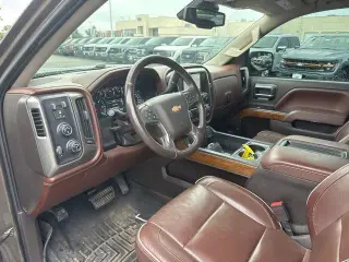 Chevrolet Silverado 1500 2015 4x4 High Country 4dr Crew Cab 5.8 ft. SB