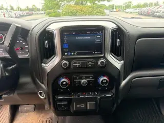 Chevrolet Silverado 1500 Limited 2022 4x4 LT 4dr Crew Cab 5.8 ft. SB w/1LT