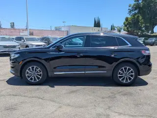 Lincoln Nautilus 2022 Standard 4dr SUV