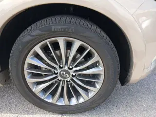 INFINITI QX80 2018 4dr SUV