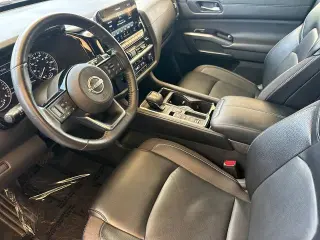 Nissan Pathfinder 2024 SL 4dr SUV