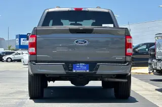 Ford F-150 2023 4x2 XL 4dr SuperCrew 5.5 ft. SB