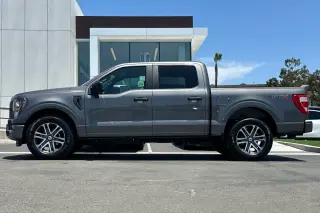 Ford F-150 2023 4x2 XL 4dr SuperCrew 5.5 ft. SB