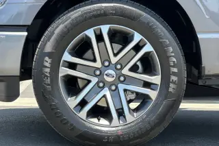 Ford F-150 2023 4x2 XL 4dr SuperCrew 5.5 ft. SB