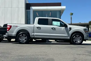 Ford F-150 2023 4x2 XL 4dr SuperCrew 5.5 ft. SB