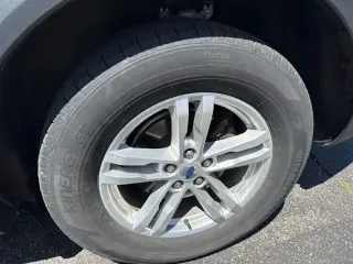 Ford Explorer 2023 AWD XLT 4dr SUV