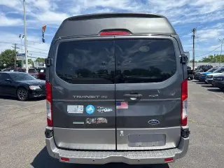 Ford Transit 2017 150 XL 3dr SWB Low Roof Passenger Van w/60/40 Passenger Side Doors