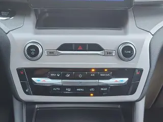 Ford Explorer 2023 AWD XLT 4dr SUV