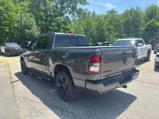 Ram 1500 2021 4x4 Big Horn 4dr Crew Cab 5.6 ft. SB Pickup