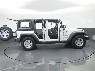 Jeep Wrangler JK Unlimited 2018 4x4 Sport 4dr SUV