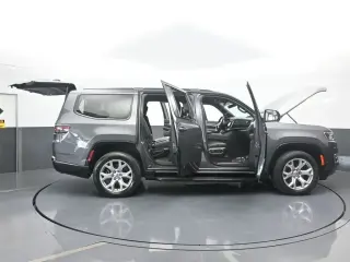 Jeep Wagoneer 2022 4x2 Series II 4dr SUV