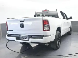Ram 1500 2020 4x2 Big Horn 4dr Crew Cab 5.6 ft. SB Pickup