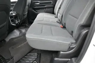 Ram 1500 2020 4x2 Big Horn 4dr Crew Cab 5.6 ft. SB Pickup