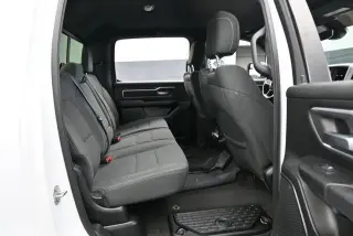 Ram 1500 2020 4x2 Big Horn 4dr Crew Cab 5.6 ft. SB Pickup