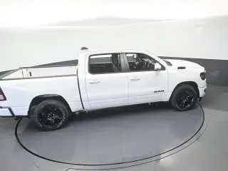 Ram 1500 2020 4x2 Big Horn 4dr Crew Cab 5.6 ft. SB Pickup