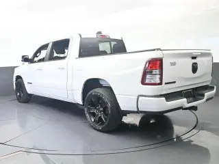 Ram 1500 2020 4x2 Big Horn 4dr Crew Cab 5.6 ft. SB Pickup