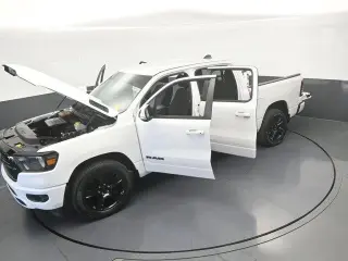 Ram 1500 2020 4x2 Big Horn 4dr Crew Cab 5.6 ft. SB Pickup