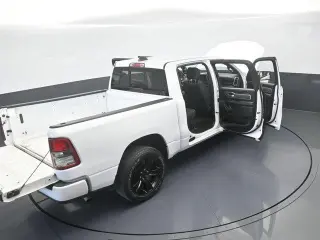 Ram 1500 2020 4x2 Big Horn 4dr Crew Cab 5.6 ft. SB Pickup