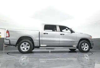 Ram 1500 2023 4x4 Big Horn 4dr Crew Cab 5.6 ft. SB Pickup