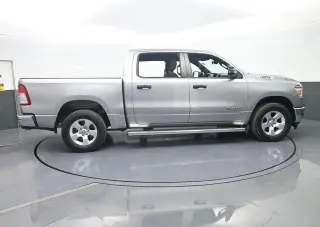 Ram 1500 2023 4x4 Big Horn 4dr Crew Cab 5.6 ft. SB Pickup