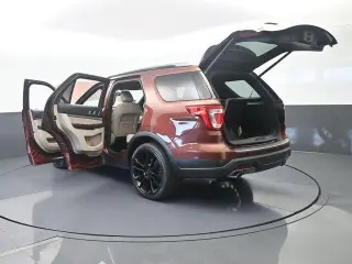 Ford Explorer 2018 XLT 4dr SUV