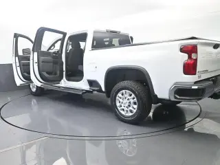 Chevrolet Silverado 2500HD 2022 4x2 LT 4dr Crew Cab SB