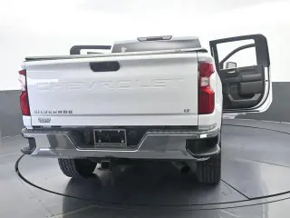 Chevrolet Silverado 2500HD 2022 4x2 LT 4dr Crew Cab SB