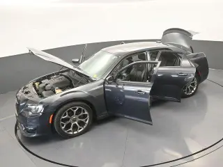 Chrysler 300 2018 S 4dr Sedan
