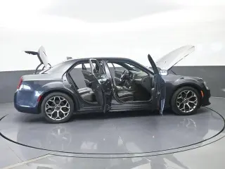 Chrysler 300 2018 S 4dr Sedan