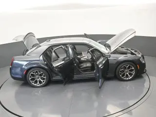 Chrysler 300 2018 S 4dr Sedan