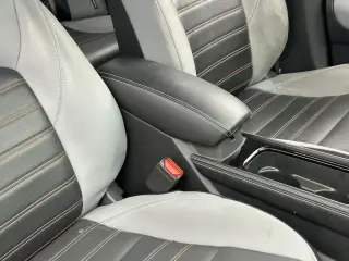 Nissan Kicks 2023 SR 4dr Crossover