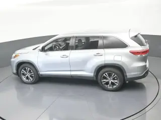 Toyota Highlander 2019 LE 4dr SUV (2.7L I4)