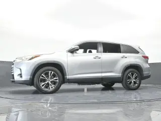Toyota Highlander 2019 LE 4dr SUV (2.7L I4)