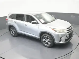 Toyota Highlander 2019 LE 4dr SUV (2.7L I4)