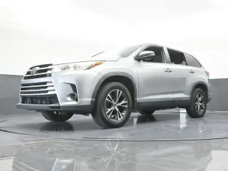 Toyota Highlander 2019 LE 4dr SUV (2.7L I4)