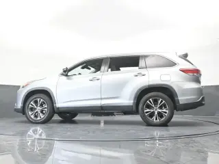 Toyota Highlander 2019 LE 4dr SUV (2.7L I4)