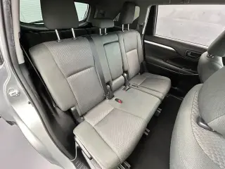 Toyota Highlander 2019 LE 4dr SUV (2.7L I4)