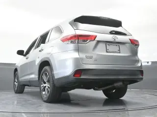 Toyota Highlander 2019 LE 4dr SUV (2.7L I4)