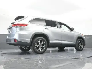 Toyota Highlander 2019 LE 4dr SUV (2.7L I4)