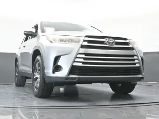 Toyota Highlander 2019 LE 4dr SUV (2.7L I4)