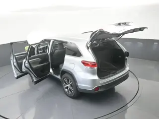 Toyota Highlander 2019 LE 4dr SUV (2.7L I4)