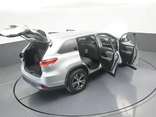 Toyota Highlander 2019 LE 4dr SUV (2.7L I4)