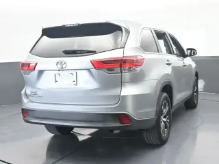 Toyota Highlander 2019 LE 4dr SUV (2.7L I4)