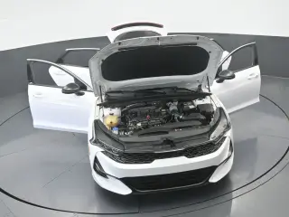 Kia K5 2023 GT-Line 4dr Sedan