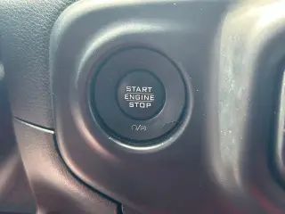 Jeep Wrangler Unlimited 2018 4x4 Sahara 4dr SUV (midyear release)